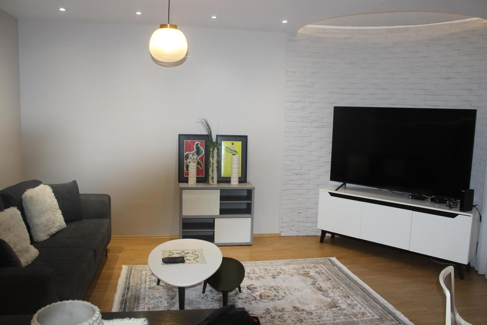Luxury Blloku Tirana Apartment ภายนอก รูปภาพ