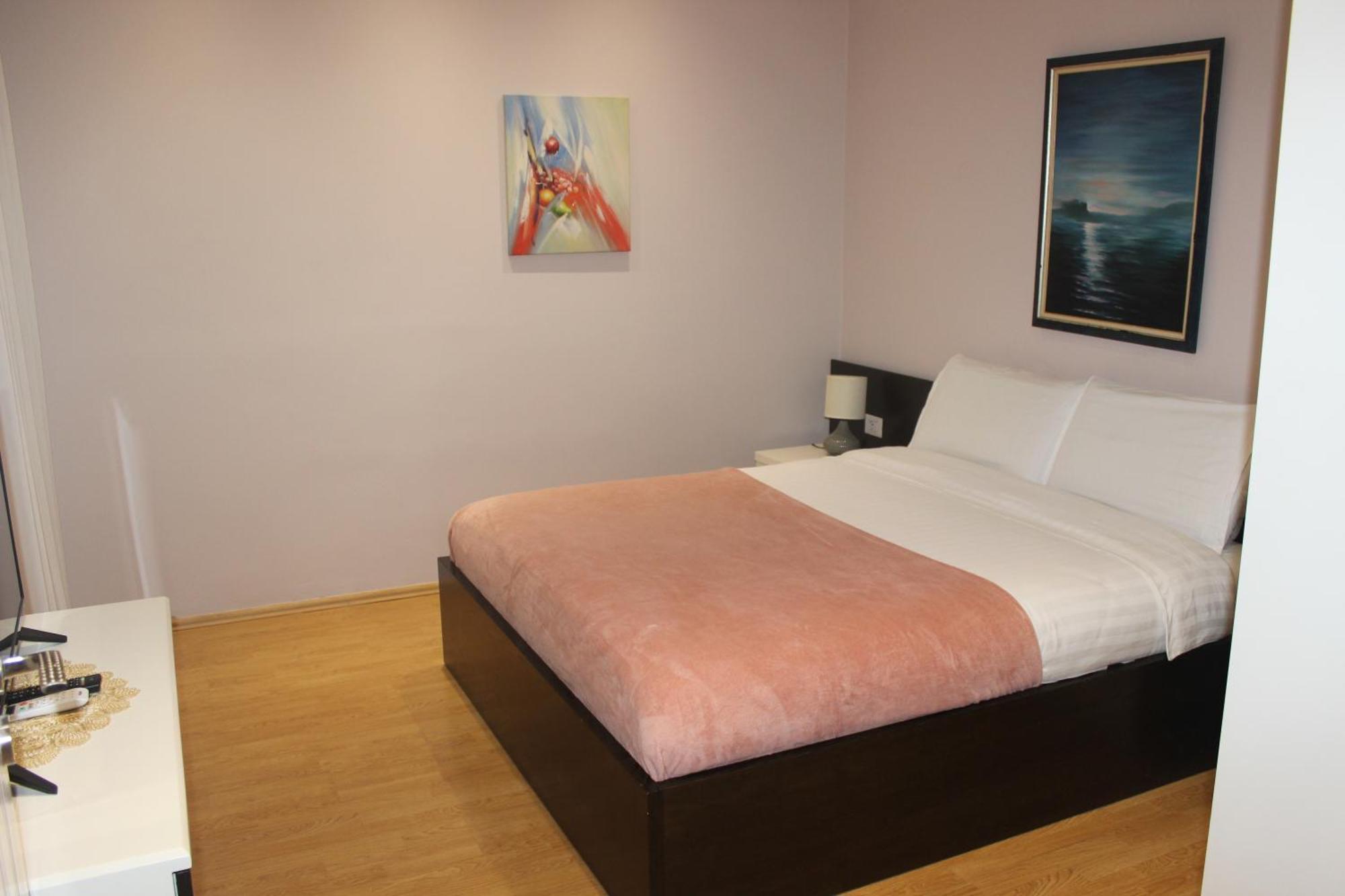 Luxury Blloku Tirana Apartment ภายนอก รูปภาพ